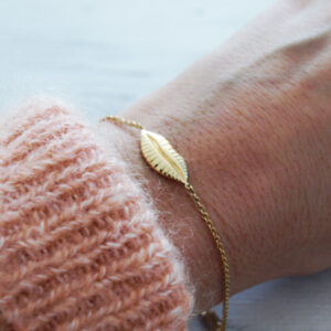 Gold Kiss bracelet