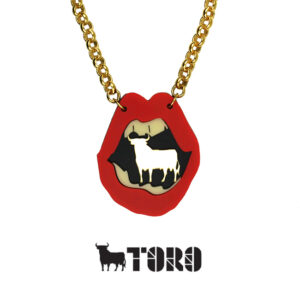 Toro Osborne: Mouth necklace